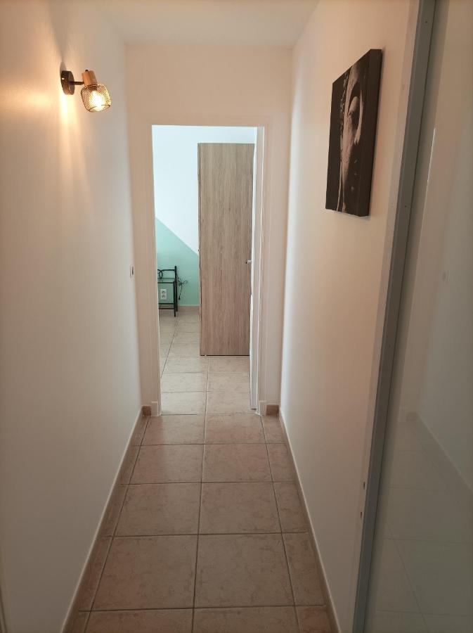 Tres Bel Appartement Entier Proche De La Mer 2 Chambres 1 Salon Валорис Екстериор снимка