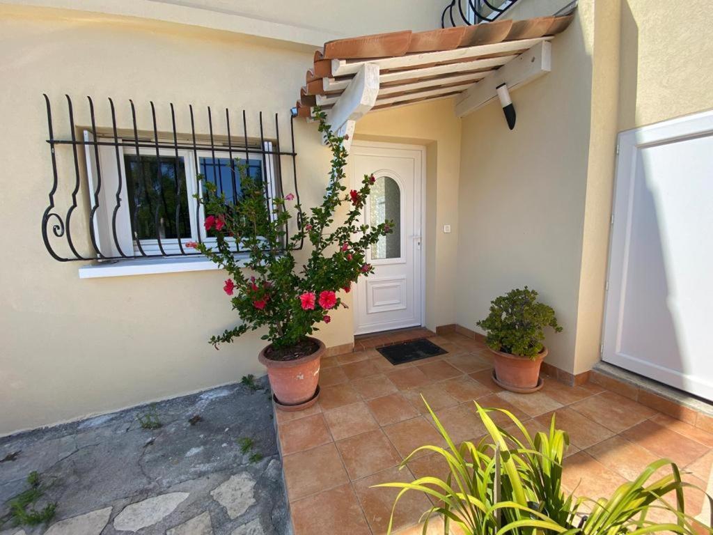 Tres Bel Appartement Entier Proche De La Mer 2 Chambres 1 Salon Валорис Екстериор снимка